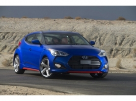  Hyundai Veloster    